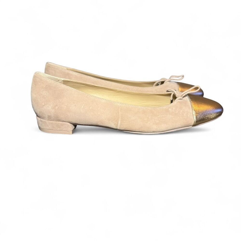 Stuart Weitzman Women’s Sleek Metallic Cap Nude Suede Toe Bow Ballet Flat 10.5